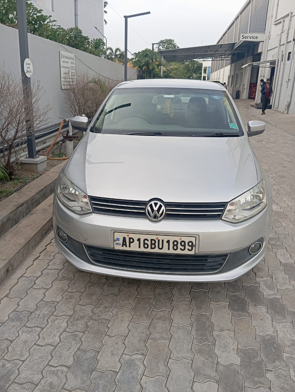 Volkswagen Vento(2010-2012) Comfortline Petrol